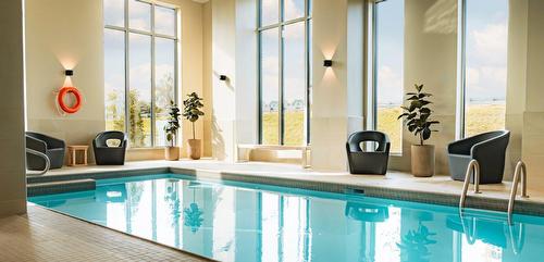 Pool - 1510-300 Place Charles-Le Moyne, Longueuil (Le Vieux-Longueuil), QC - Indoor Photo Showing Other Room With In Ground Pool