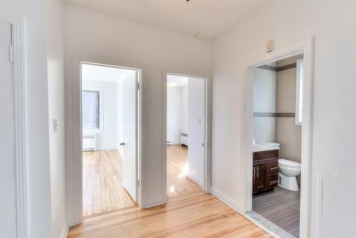 Hall d'entrée/Vestibule - 5902 Rue Dolbeau, Montréal (Côte-Des-Neiges/Notre-Dame-De-Grâce), QC - Indoor Photo Showing Other Room