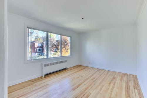 Salle à manger - 5902 Rue Dolbeau, Montréal (Côte-Des-Neiges/Notre-Dame-De-Grâce), QC - Indoor Photo Showing Other Room