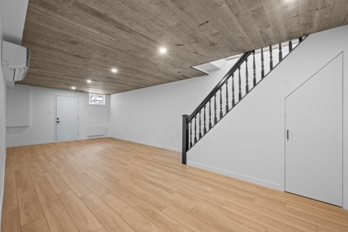 Salle familiale - 160 Rue L'Allier, Labelle, QC - Indoor Photo Showing Other Room