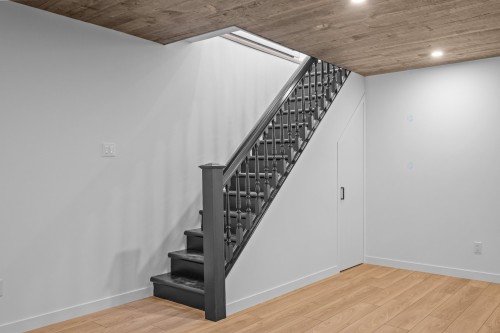 Salle familiale - 160 Rue L'Allier, Labelle, QC - Indoor Photo Showing Other Room