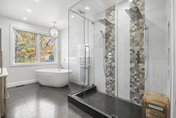 Ensuite bathroom - 