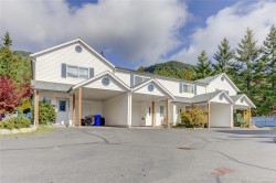 26-215 Madill Rd  Lake Cowichan, BC V0R 2G1