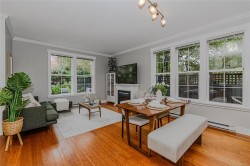 1-2738 Fifth St  Victoria, BC V8T 4B2