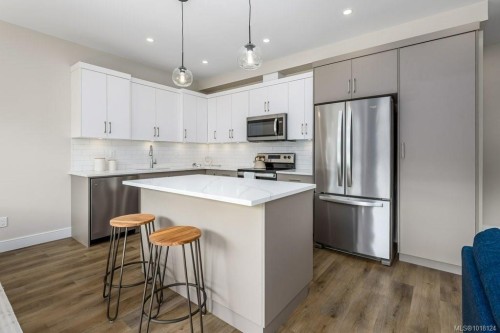 201-2580 Brookfield Dr, Courtenay, BC 