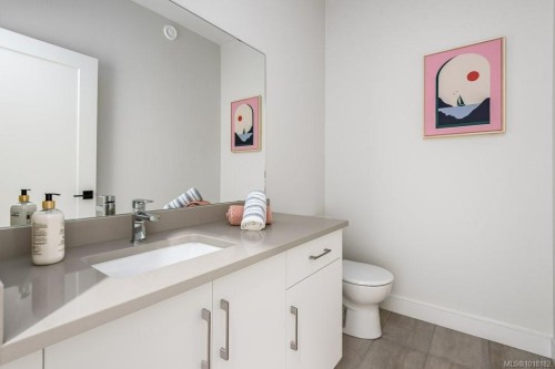 206-2580 Brookfield Dr, Courtenay, BC 