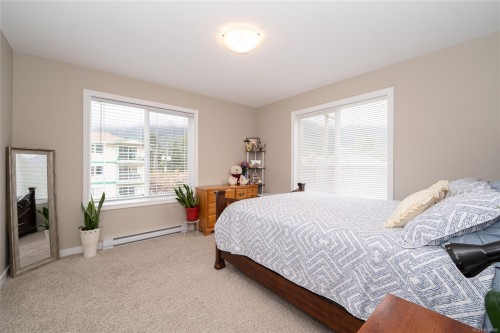 1-50 King George St North, Lake Cowichan, BC - Indoor Photo Showing Bedroom