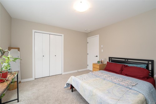 1-50 King George St North, Lake Cowichan, BC - Indoor Photo Showing Bedroom