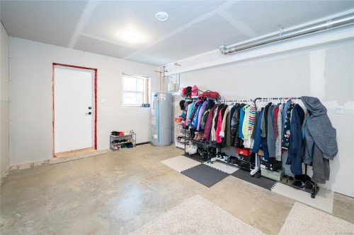 1-50 King George St North, Lake Cowichan, BC - Indoor