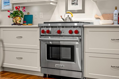 1861 Queens Ave, Comox, BC 