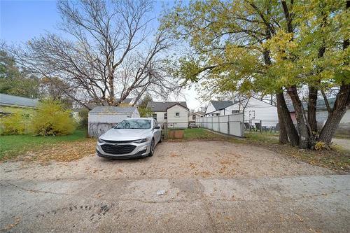 962 Mccalman Ave, Winnipeg, MB 