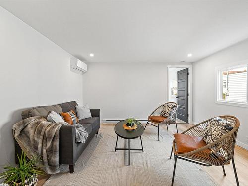 18 Earleton Avenue, Dartmouth, NS 