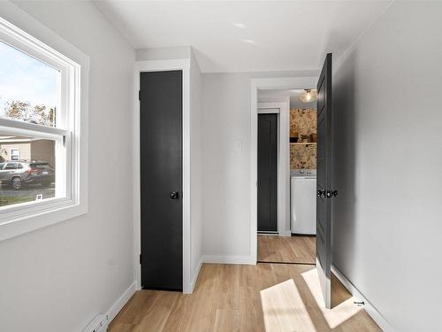 18 Earleton Avenue, Dartmouth, NS 