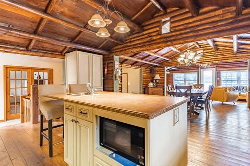  - 23 Ch. Lockhart, Val-Des-Monts, QC 