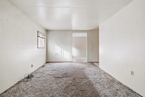 1409 Carney Road, Kimberley, BC - Indoor Photo Showing Other Room