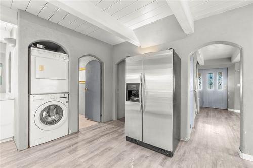 1217 Mesa Vista Drive, Ashcroft, BC - Indoor Photo Showing Laundry Room