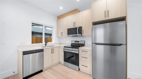 858 Tomack Loop, Langford, BC 