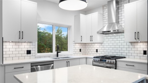 858 Tomack Loop, Langford, BC 