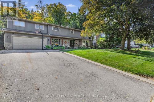 94 DORCHESTER DRIVE  Grimsby, ON L3M 1A8