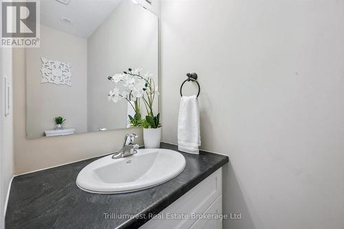 13 - 39 Kay Crescent, Guelph (Pineridge/Westminster Woods), ON - Indoor Photo Showing Bathroom