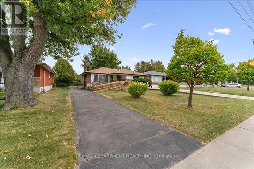 507 UPPER PARADISE ROAD  Hamilton, ON L9C 5E2