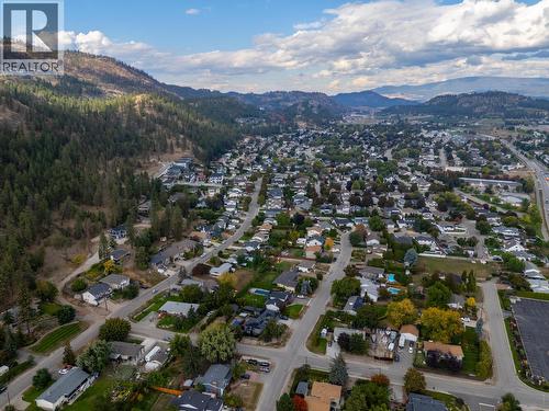 320 Moubray Road, Kelowna, BC - Outdoor With View