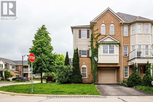 911 Deverell Place, Milton, ON - Outdoor With Facade