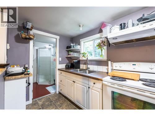 2102 Falls Street, Nelson, BC - Indoor Photo Showing Kitchen With Double Sink
