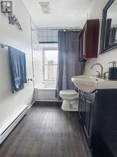 114 Queens Road, St. John'S, NL - Indoor Photo Showing Bathroom