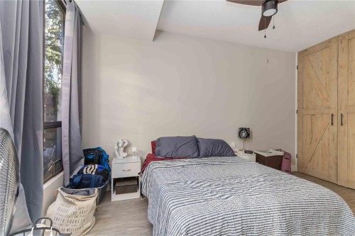 114-409 Swift St, Victoria, BC - Indoor Photo Showing Bedroom