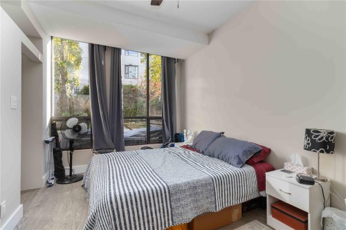 114-409 Swift St, Victoria, BC - Indoor Photo Showing Bedroom