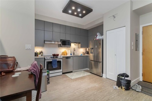 114-409 Swift St, Victoria, BC - Indoor Photo Showing Kitchen With Stainless Steel Kitchen