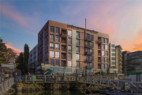114-409 Swift St, Victoria, BC - Outdoor With Facade