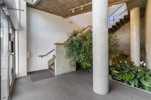 114-409 Swift St, Victoria, BC - Indoor Photo Showing Other Room