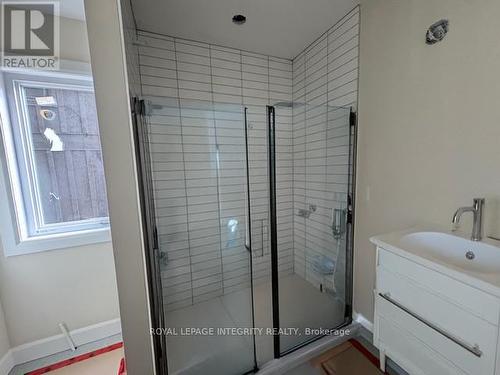 9 Gwynne Avenue, Ottawa, ON - Indoor Photo Showing Bathroom
