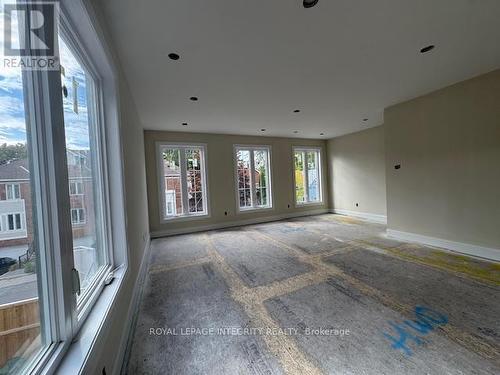 9 Gwynne Avenue, Ottawa, ON - Indoor Photo Showing Other Room