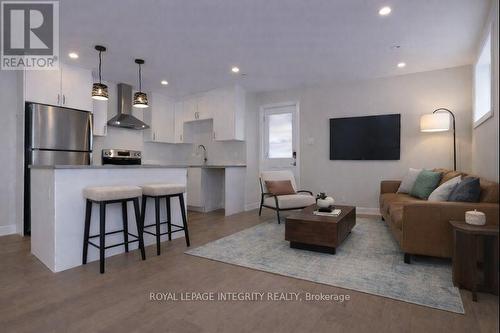 9 Gwynne Avenue, Ottawa, ON - Indoor