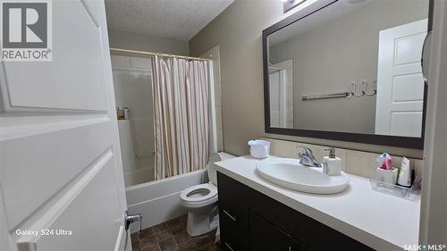 5110 Mitchinson Way, Regina, SK - Indoor Photo Showing Bathroom