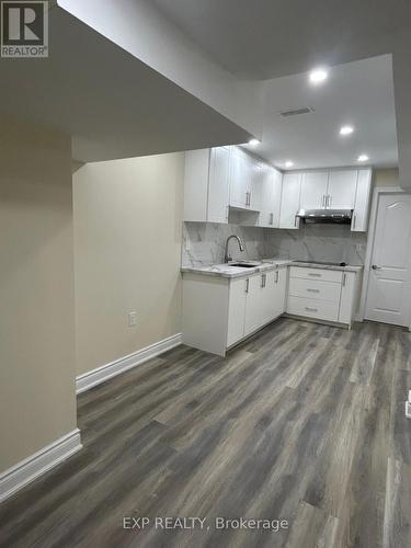 Bsmt - 10 Alicewood Grove, Brampton, ON - Indoor Photo Showing Kitchen