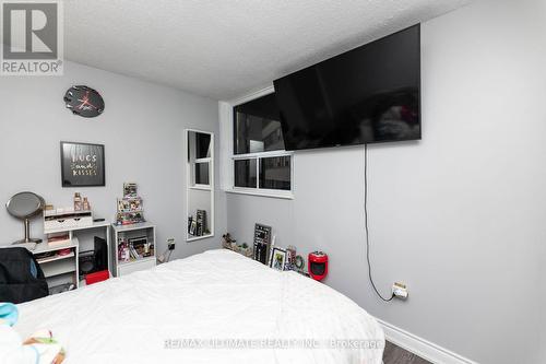 1007 - 530 Lolita Garden, Mississauga, ON - Indoor Photo Showing Bedroom