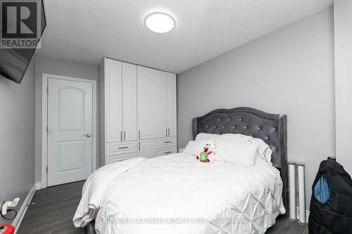 1007 - 530 Lolita Garden, Mississauga, ON - Indoor Photo Showing Bedroom