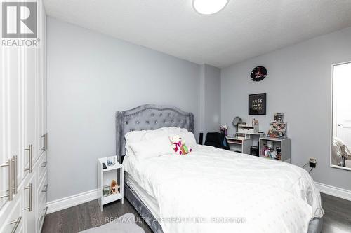 1007 - 530 Lolita Garden, Mississauga, ON - Indoor Photo Showing Bedroom