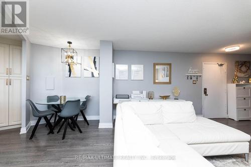 1007 - 530 Lolita Garden, Mississauga, ON - Indoor Photo Showing Bedroom