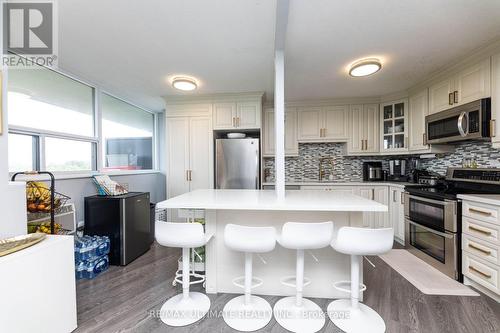 1007 - 530 Lolita Garden, Mississauga, ON - Indoor Photo Showing Kitchen With Stainless Steel Kitchen With Upgraded Kitchen