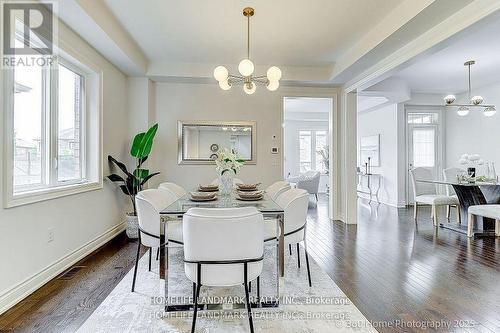 16 Beechborough Crescent, East Gwillimbury, ON - Indoor Photo Showing Dining Room