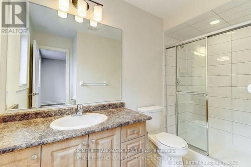 16 Beechborough Crescent, East Gwillimbury, ON - Indoor Photo Showing Bathroom
