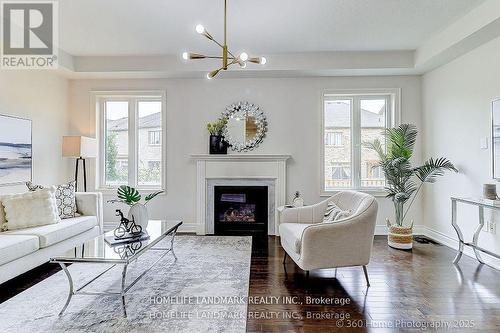 16 Beechborough Crescent, East Gwillimbury, ON - Indoor Photo Showing Living Room With Fireplace