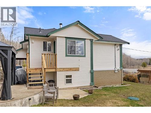 8261 Little Fort 24 Highway, Lone Butte, BC - Outdoor With Exterior