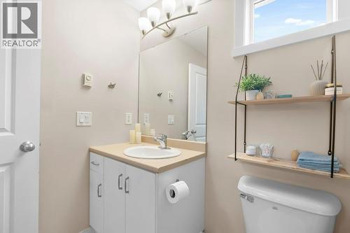 Bathroom - 1477 Glenmore Road N Unit# 101B, Kelowna, BC - Indoor Photo Showing Bathroom