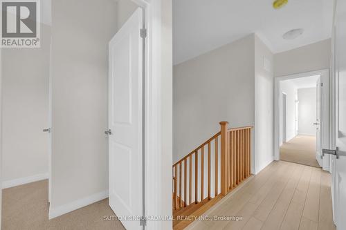 60 Lunay Drive, Richmond Hill, ON - Indoor Photo Showing Other Room
